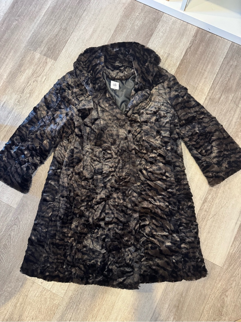Cabi Minka Lightweight Faux Fur Jacket Animal Print - Medium